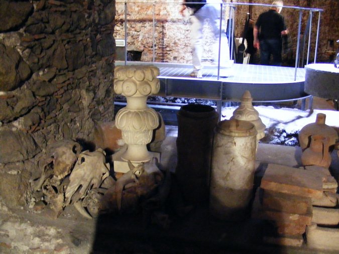 (69) Complesso Monastico - Ventre delle Cucine